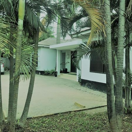 Transit Motel Airport Daressalam Exterior foto
